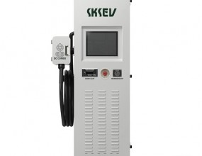 SKS - F100K (100kW - SINGLE)· 정 격 입 력	380V AC , 60㎐· 정 격 출 력	100kW · Plug Type	DC COMBO· Channel	1 Ch · Cable길이	5m· LCD Display	12.1